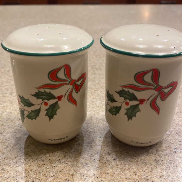 Lenox Hancock Pepper Shaker By Lenox